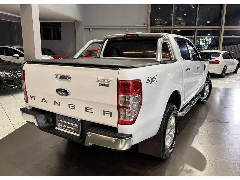 FORD - RANGER - 2013/2014 - Branca - R$ 111.800,00