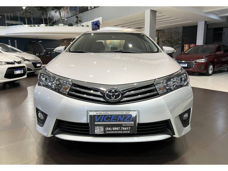 TOYOTA - COROLLA - 2015/2016 - Prata - R$ 81.900,00