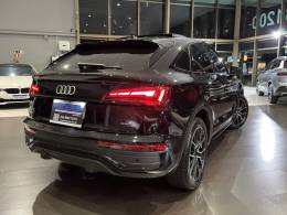 AUDI - Q5 - 2021/2022 - Preta - R$ 315.800,00