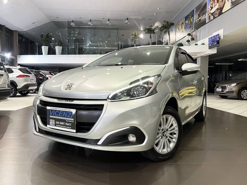 PEUGEOT - 208 - 2018/2019 - Prata - R$ 56.800,00