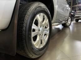 FORD - RANGER - 2017/2018 - Prata - R$ 135.800,00