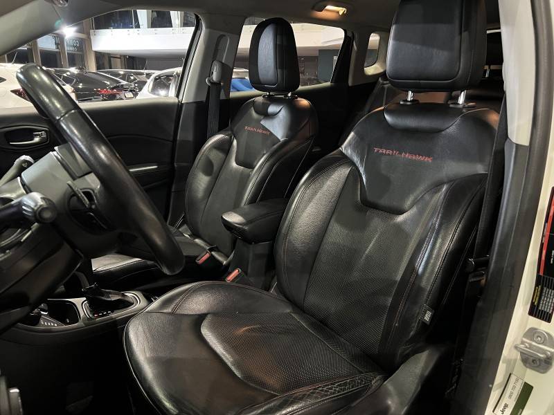 JEEP - COMPASS - 2016/2017 - Branca - R$ 108.800,00