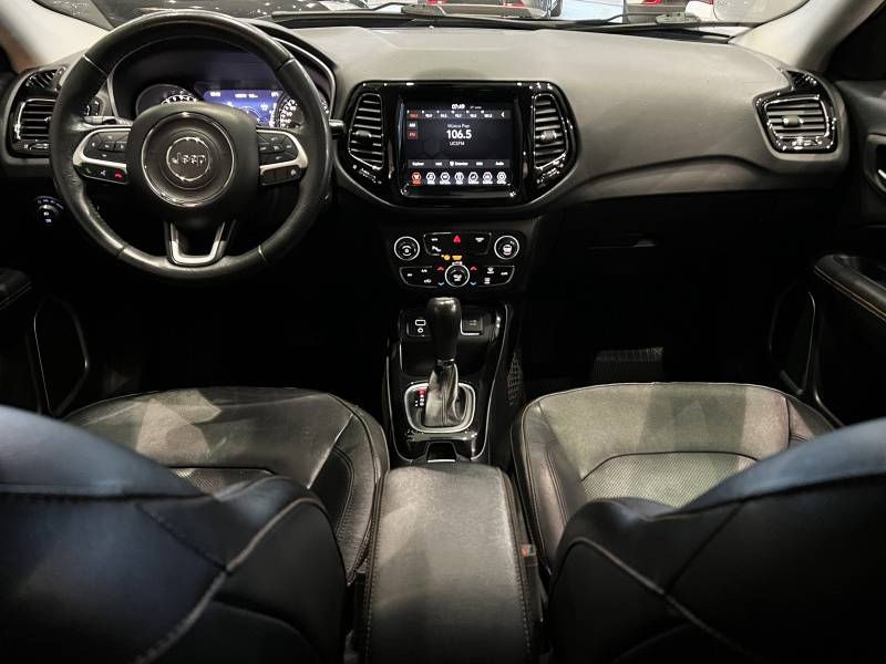 JEEP - COMPASS - 2017/2018 - Preta - R$ 98.900,00