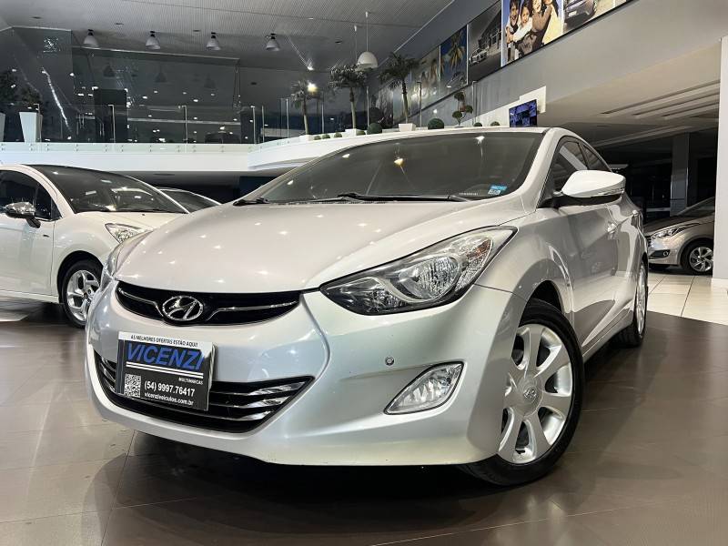 HYUNDAI - ELANTRA - 2012/2013 - Prata - R$ 64.800,00