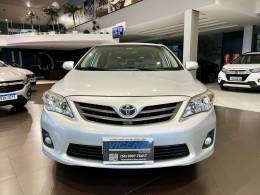 TOYOTA - COROLLA - 2013/2014 - Prata - R$ 73.800,00