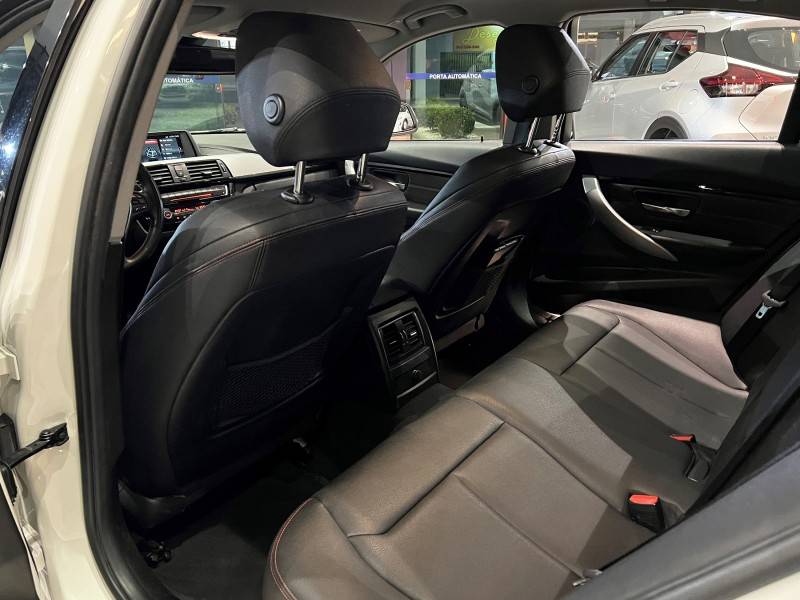 BMW - 320I - 2018/2018 - Branca - R$ 128.800,00
