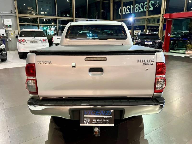 TOYOTA - HILUX - 2011/2012 - Prata - R$ 125.800,00