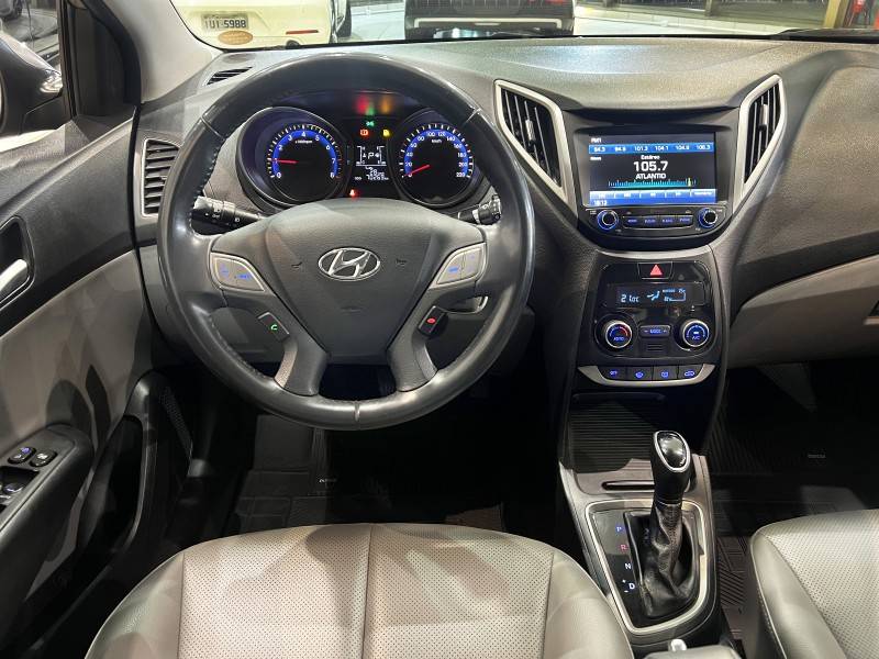 HYUNDAI - HB20S - 2018/2018 - Prata - R$ 72.800,00