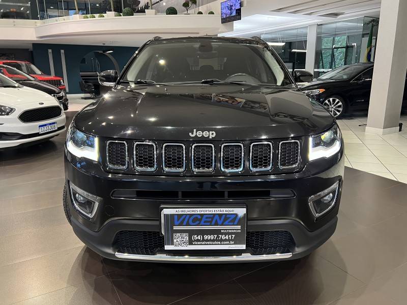 JEEP - COMPASS - 2017/2018 - Preta - R$ 98.900,00