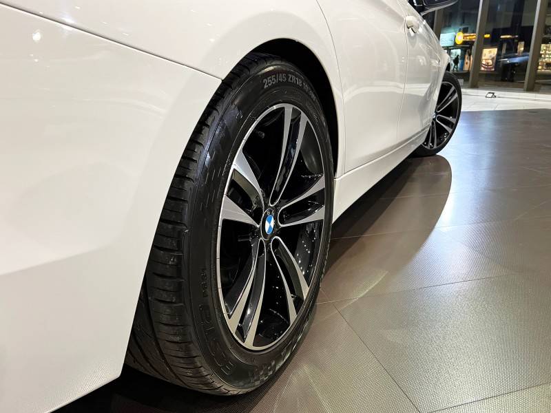 BMW - 320I - 2018/2018 - Branca - R$ 128.800,00