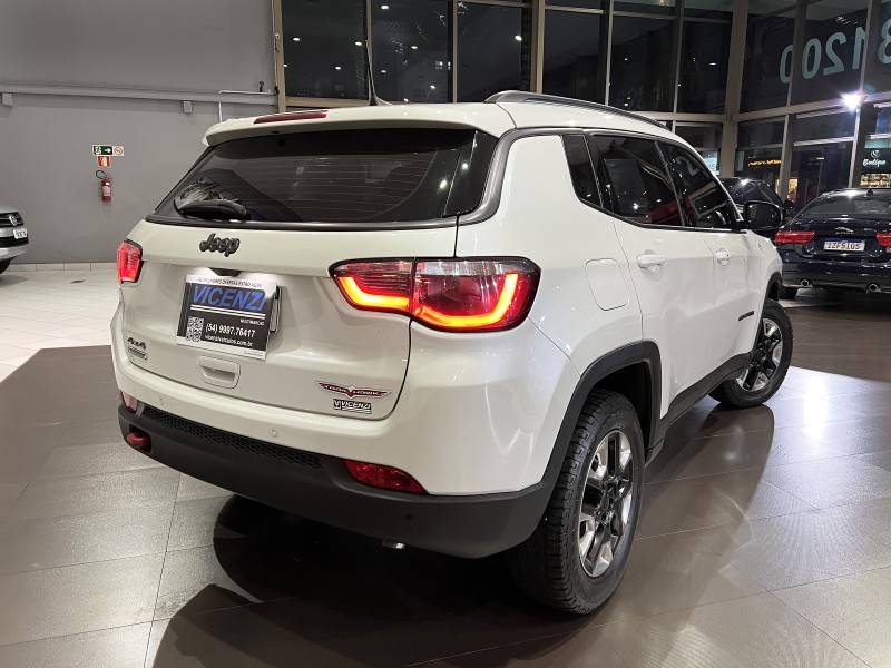 JEEP - COMPASS - 2016/2017 - Branca - R$ 108.800,00