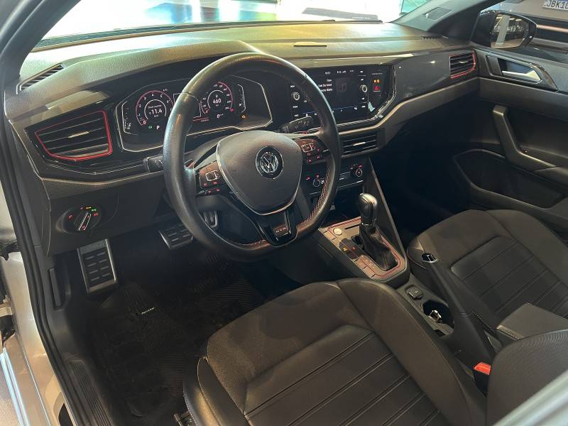 VOLKSWAGEN - VIRTUS - 2020/2020 - Prata - R$ 118.800,00
