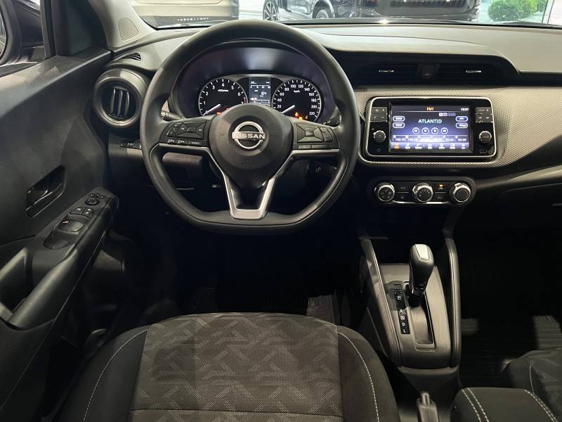 NISSAN - KICKS - 2023/2024 - Preta - R$ 105.800,00