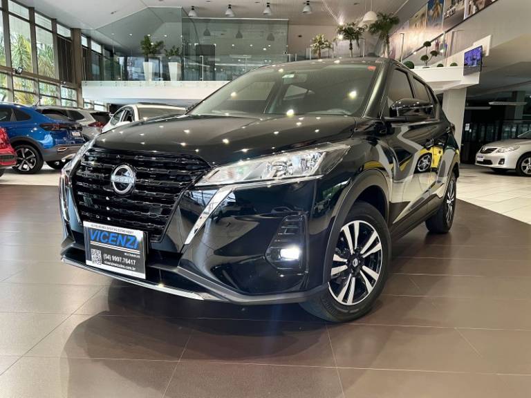 NISSAN - KICKS - 2023/2024 - Preta - R$ 105.800,00