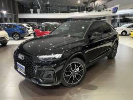 AUDI - Q5 - 2021/2022 - Preta - R$ 315.800,00