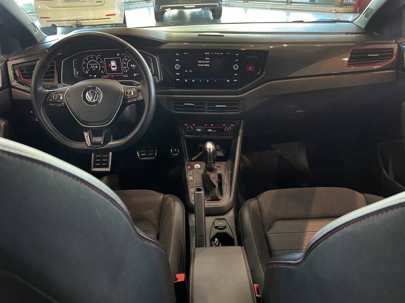 VOLKSWAGEN - VIRTUS - 2020/2020 - Prata - R$ 118.800,00